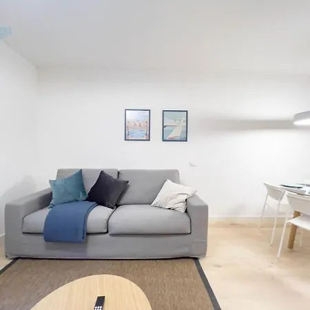Blue Palace 1b Tirabora Short Rent, Con Parcheggio Privato Διαμέρισμα Τεργέστη