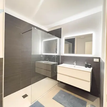 Blue Palace 1b Tirabora Short Rent *