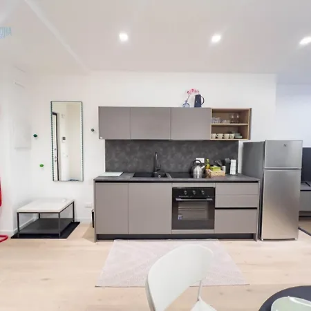 Blue Palace 1b Tirabora Short Rent *