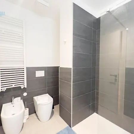 Blue Palace 1b Tirabora Short Rent, Con Parcheggio Privato شقة *