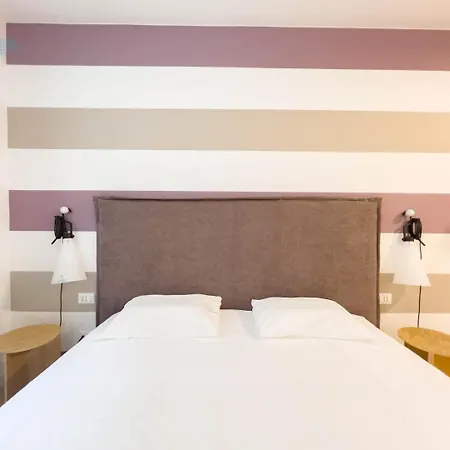 Blue Palace 1b Tirabora Short Rent, Con Parcheggio Privato شقة *